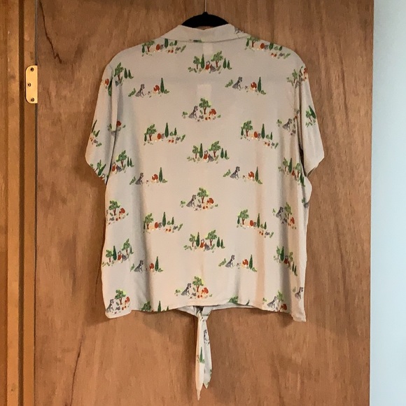 DISNEY OUR UNIVERSE LADY & THE TRAMP Women’s Tie-Front TOP! Dogs Movie Classic - Picture 5 of 8